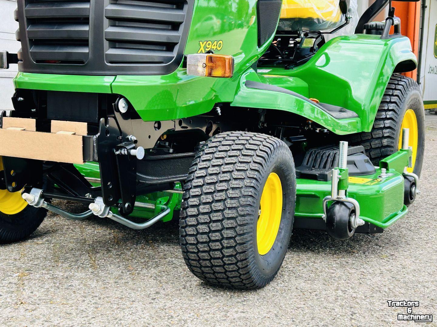 Zitmaaier John Deere X940