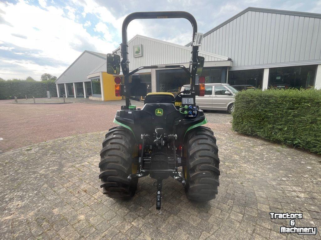 Smalspoor tractor John Deere 3038E