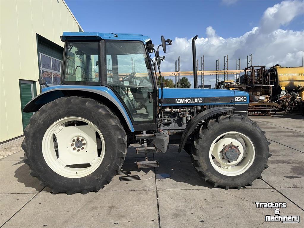 Tractor / Trekker New Holland 8340 SLE
