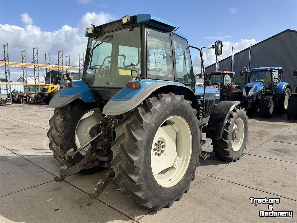 Tractor / Trekker New Holland 8340 SLE