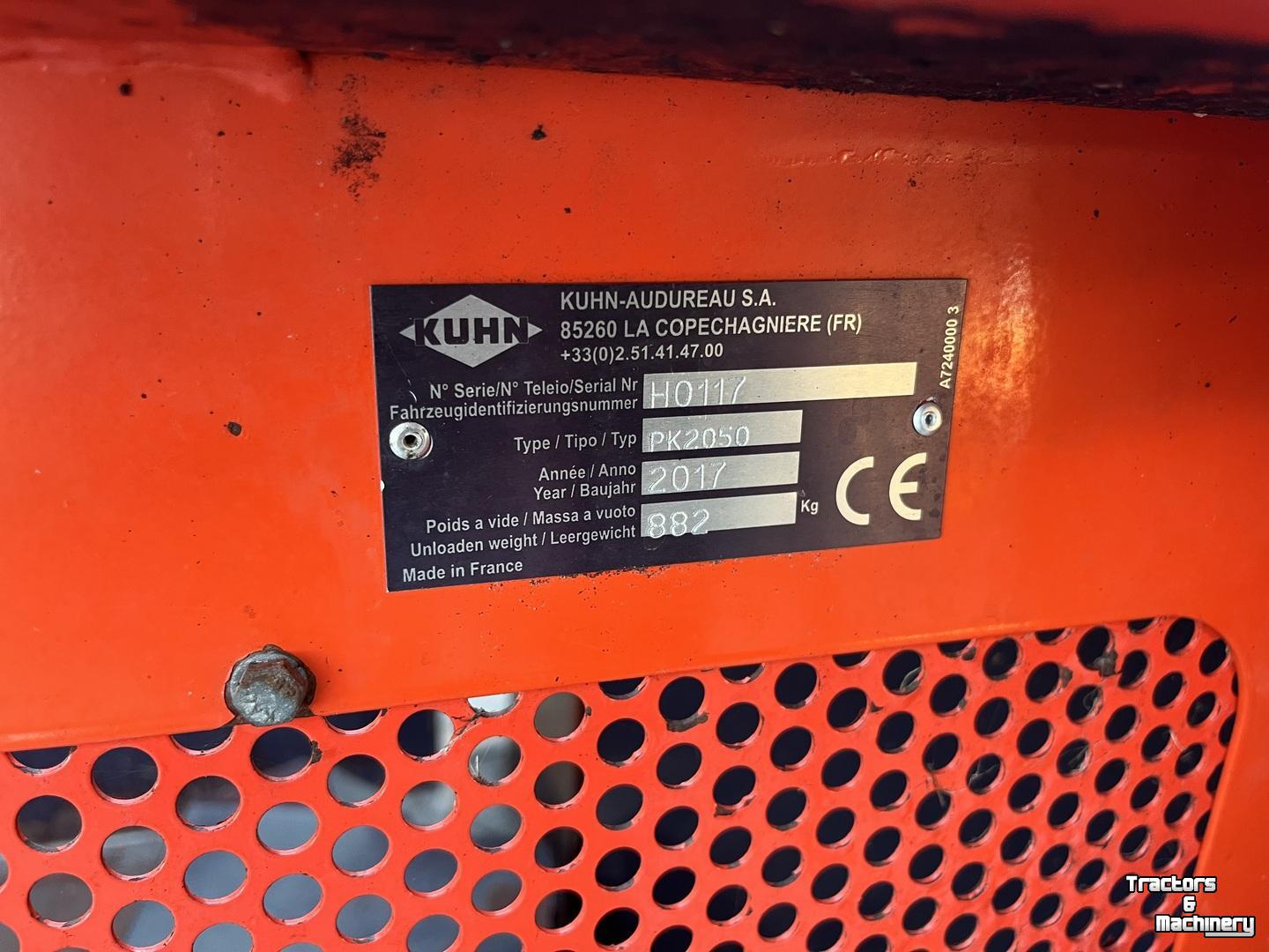 Voeruitkuilbak Kuhn PK2050