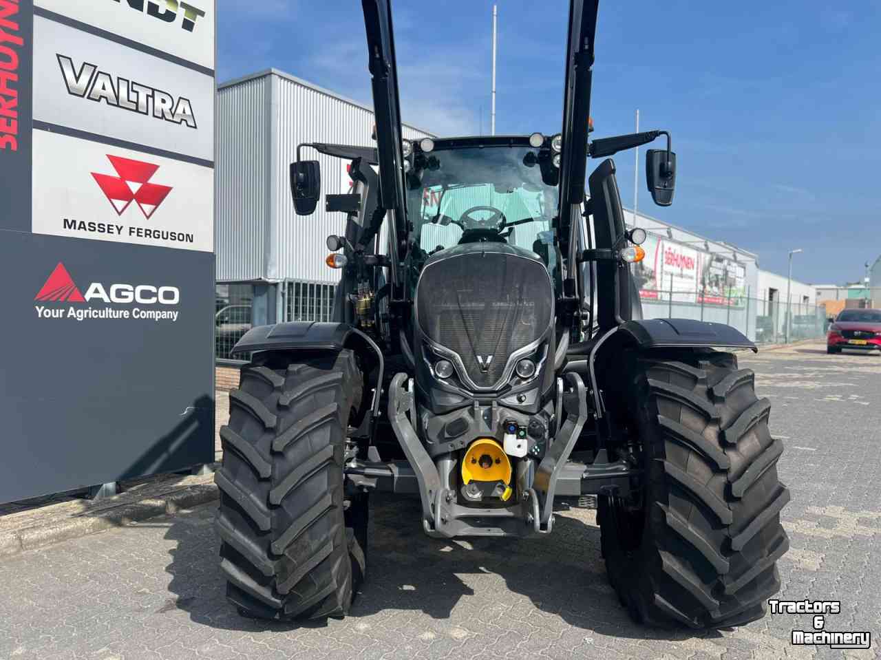 Tractor / Trekker Valtra N175 Direct
