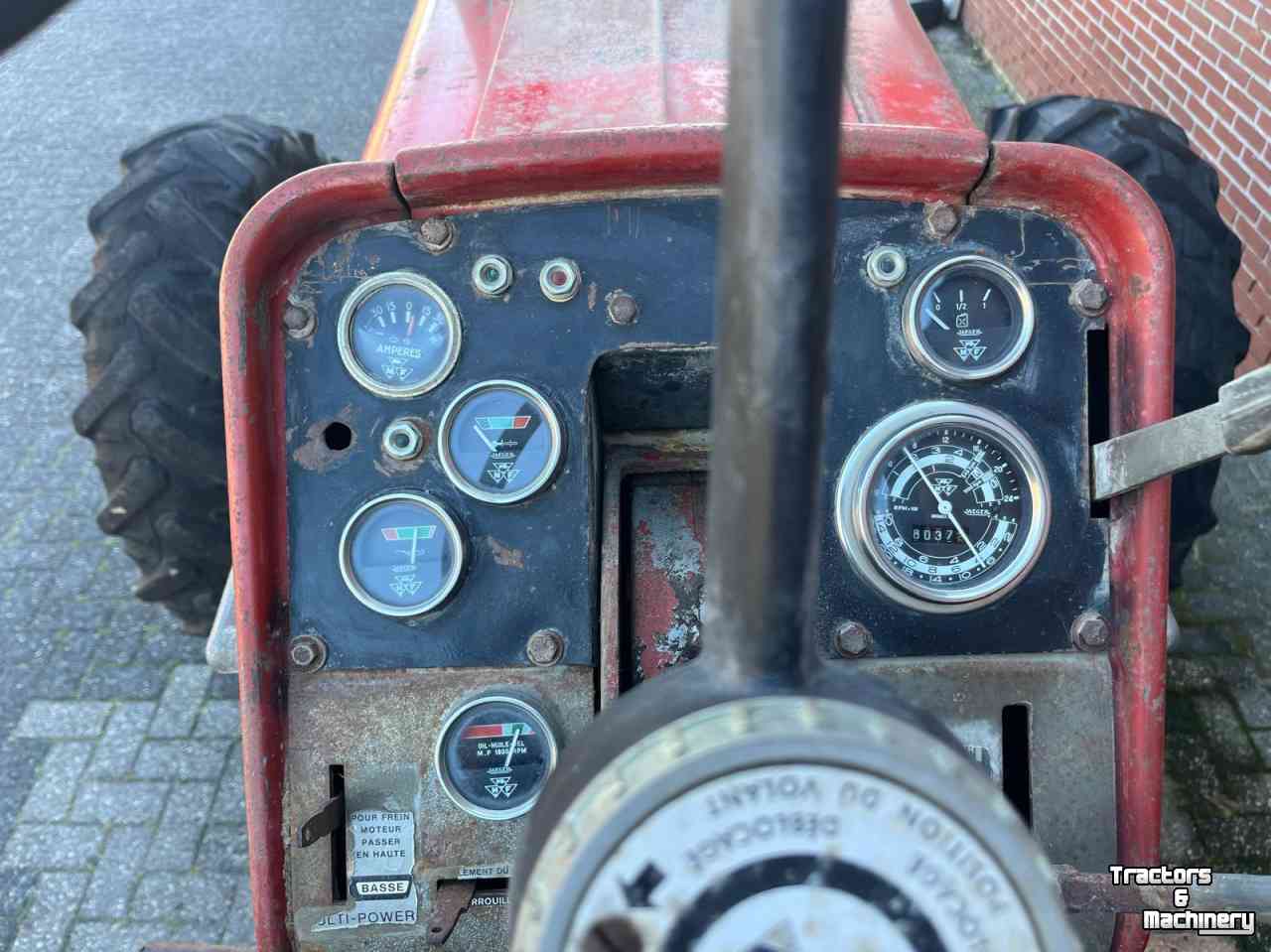 Oldtimers MF 1080 4wd