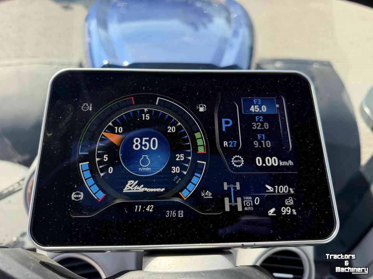 Tractor / Trekker New Holland T7.315HD PLMi 2025 320 UUR + GPS DEMO!!!