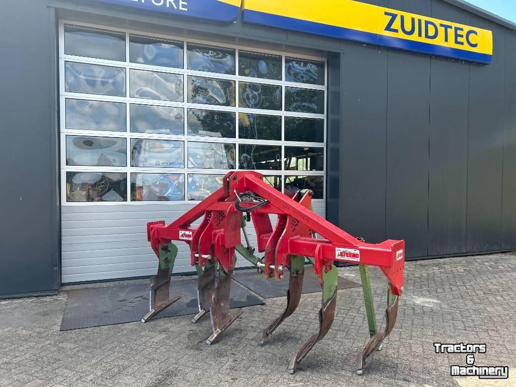 Cultivator  Steeno VZDM 6-tanden voorzetwoeler