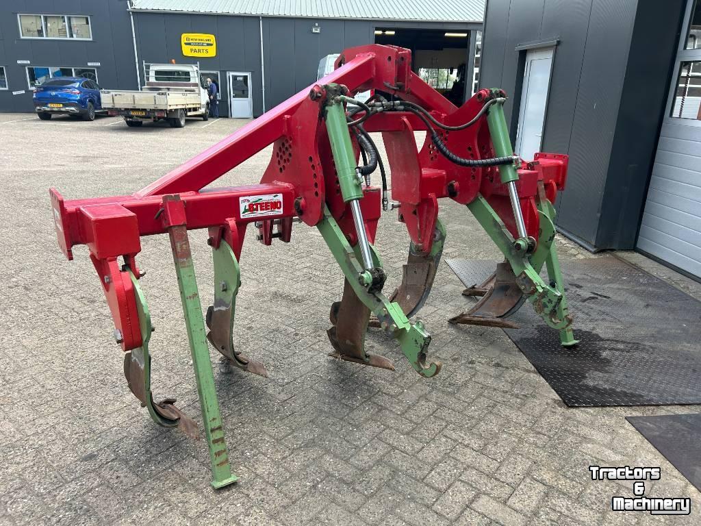 Cultivator  Steeno VZDM 6-tanden voorzetwoeler