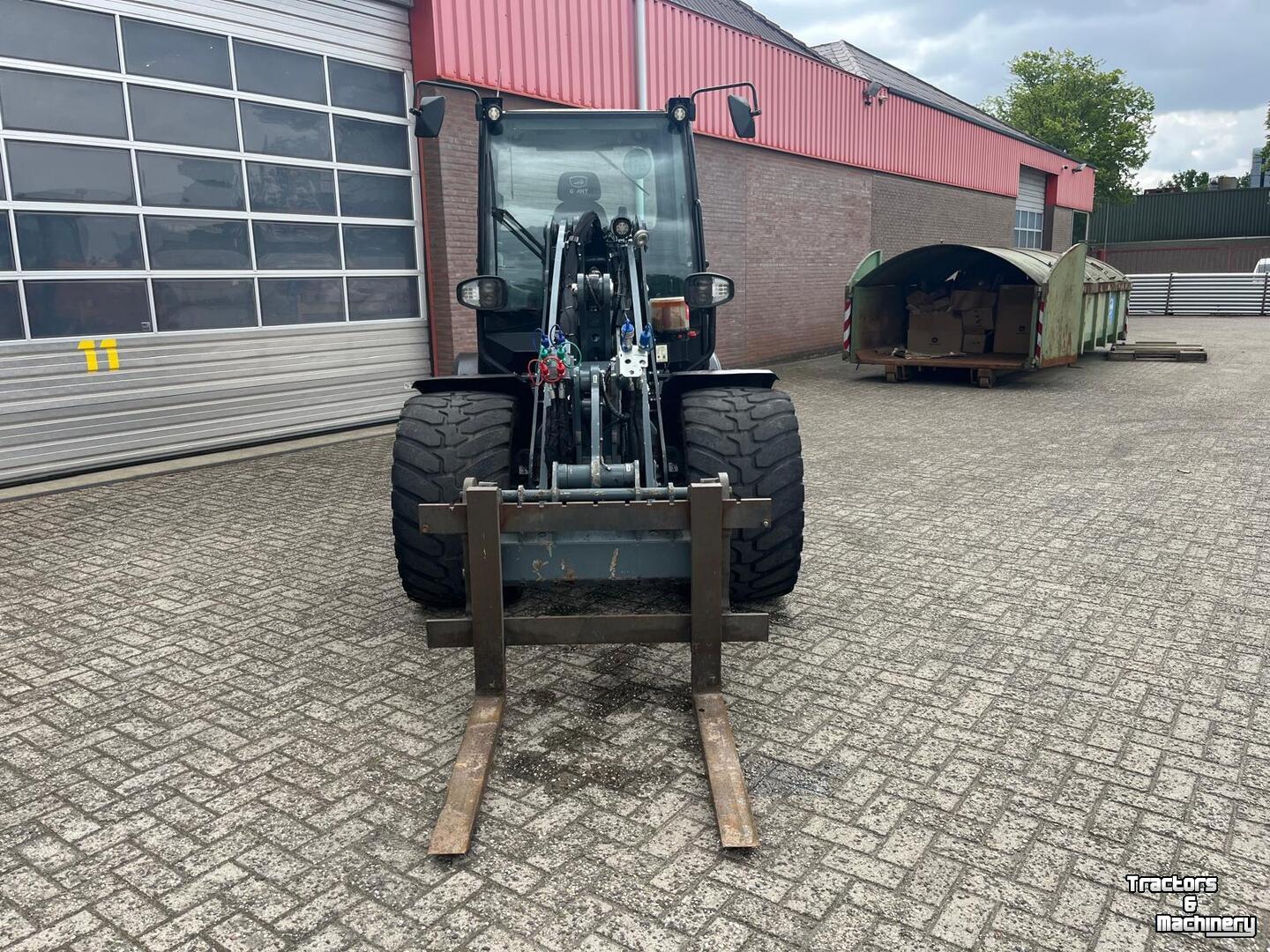 Shovel / Wiellader / Kniklader Giant G5000