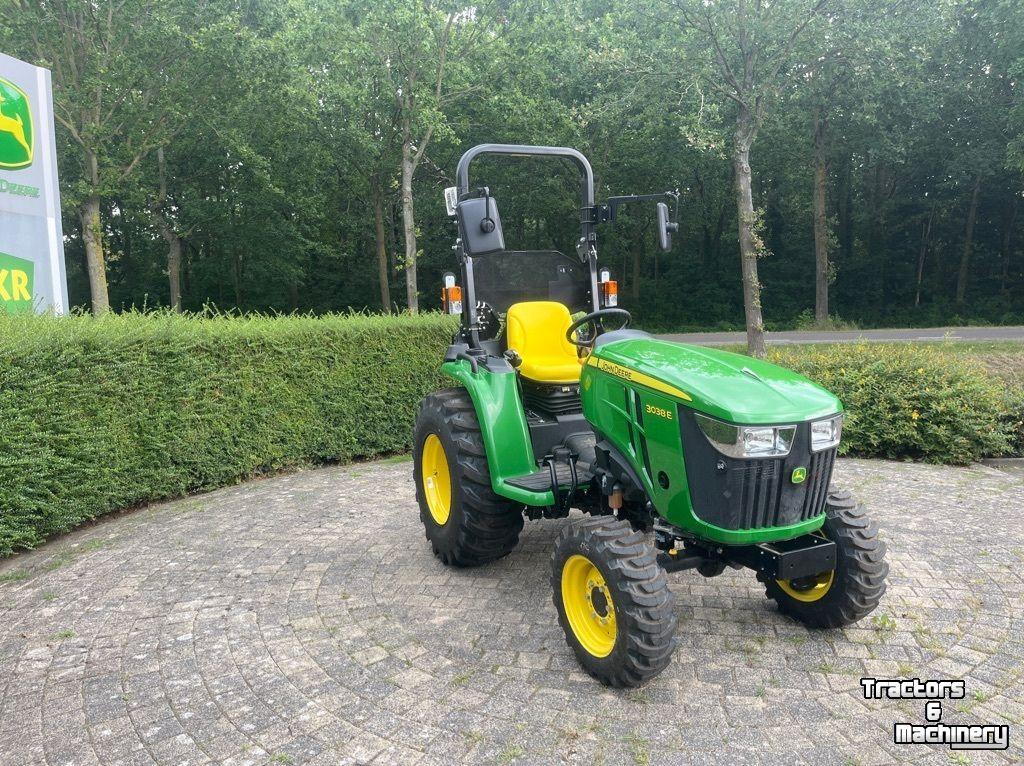 Smalspoor tractor John Deere 3038E