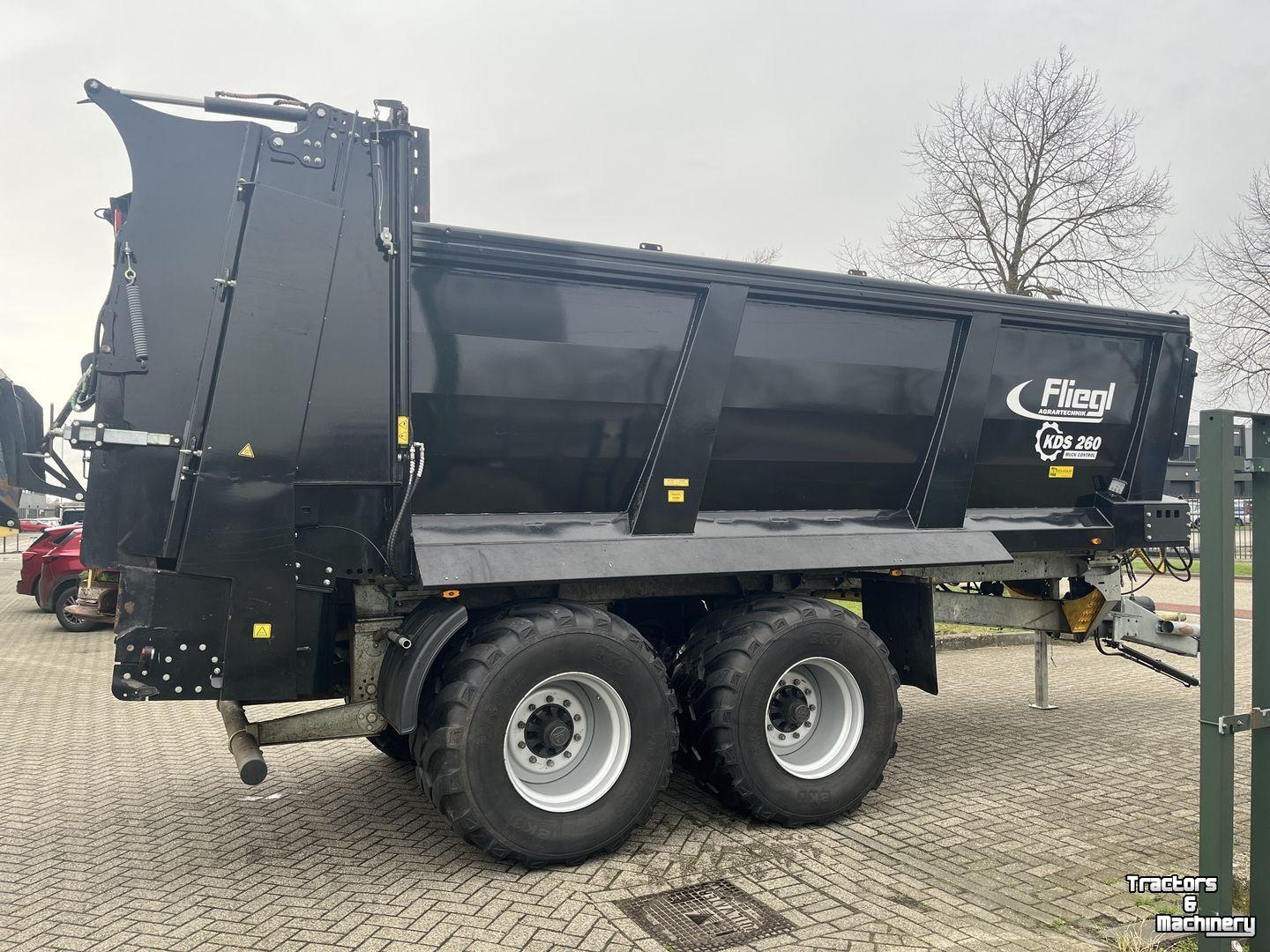 Mestverspreider / Stalmeststrooier Fliegl KDS 260