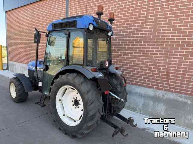 Smalspoor tractor New Holland TN75NA