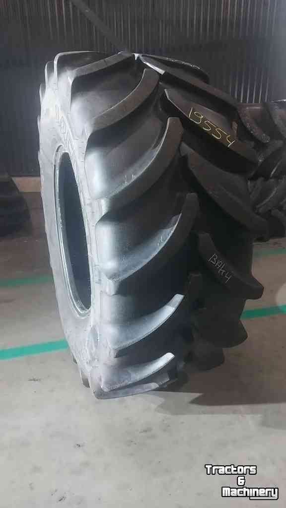 Wielen, Banden, Velgen & Afstandsringen Vredestein 600/70R30