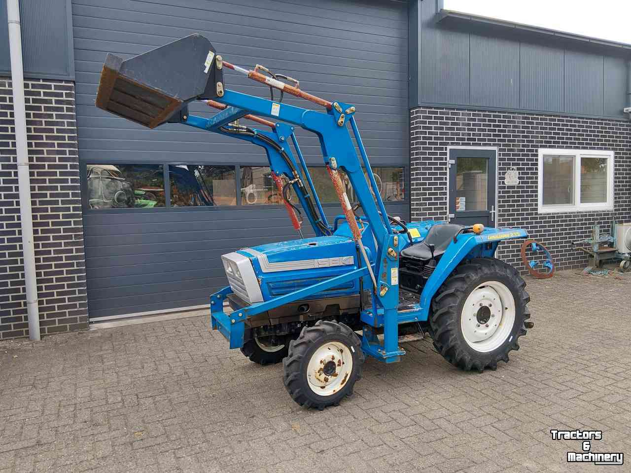 Compact tractor Iseki Landleader 215 met voorlader en stuurbekrachtiging