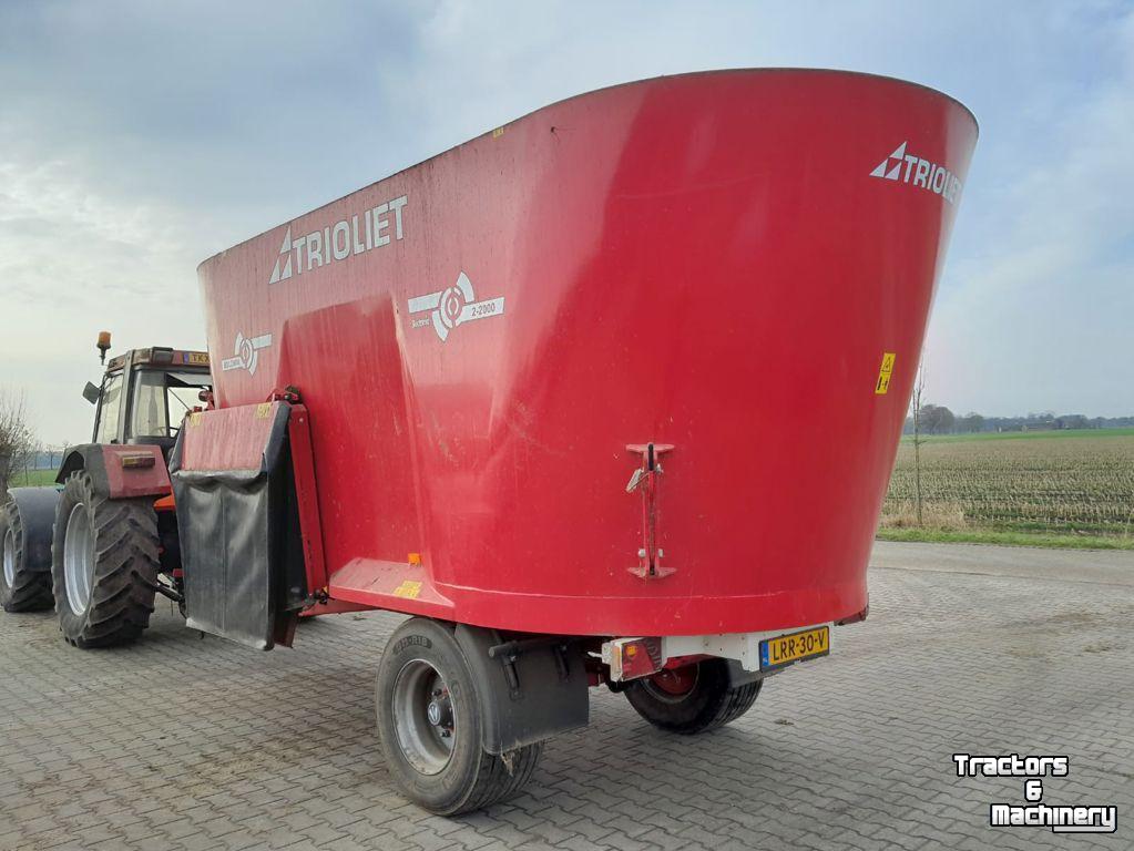 Voermengwagen Vertikaal Trioliet TRIOLIET Solomix 2-2000 ZK