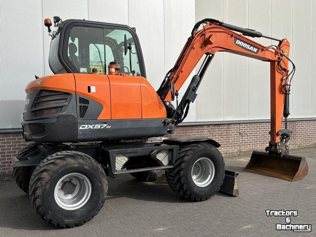 Graafmachine Doosan DX57W-5