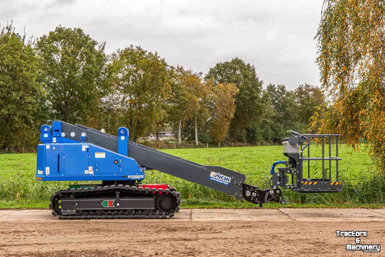 Hoogwerker Aichi SR12CSM rupshoogwerker