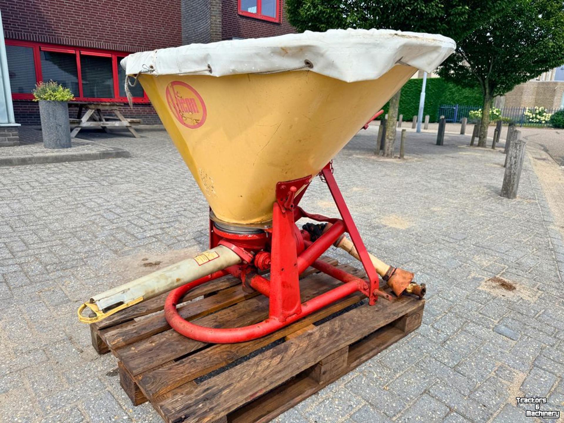 Kunstmeststrooier Vicon PS603 Pendelstrooier