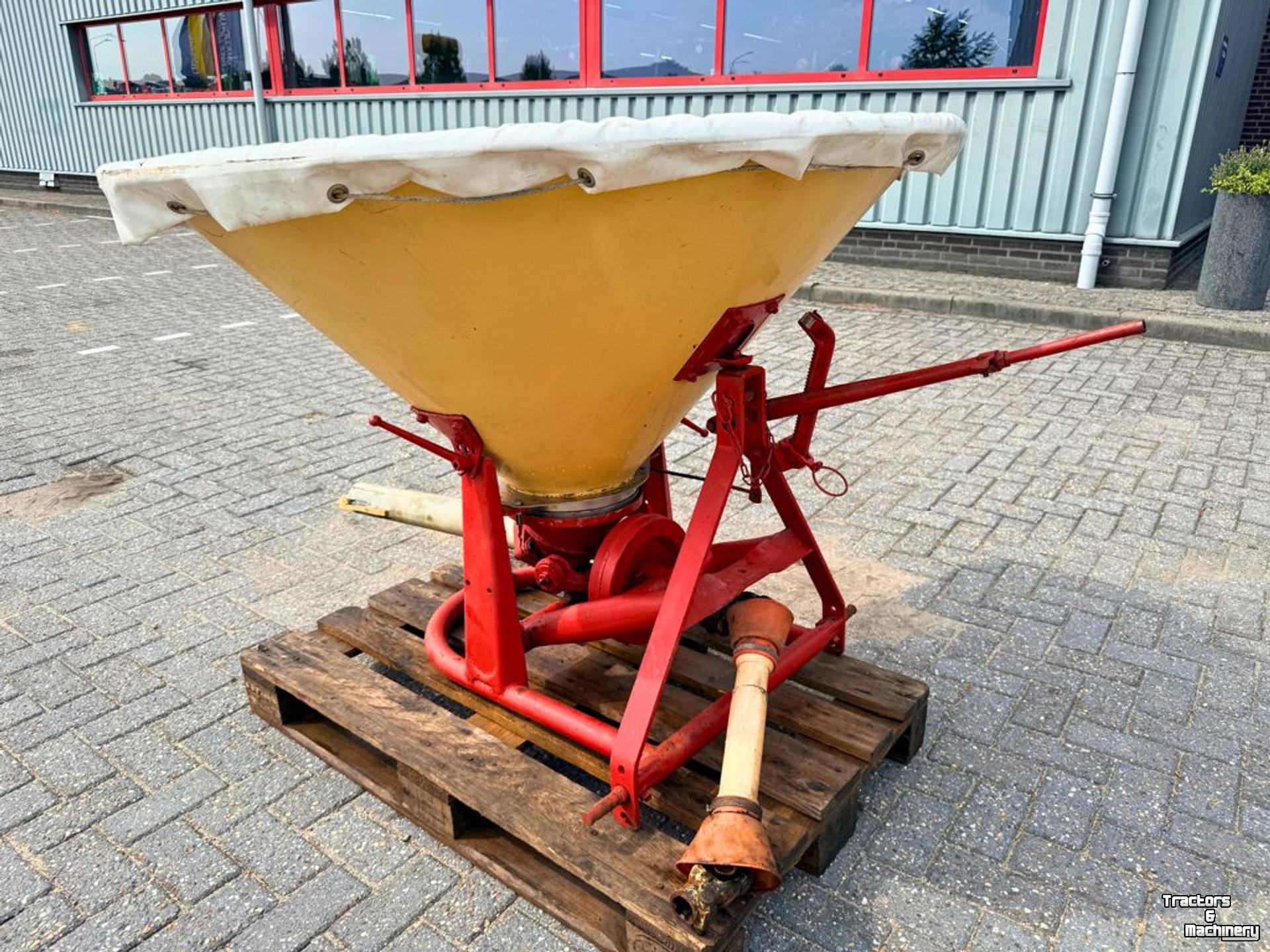 Kunstmeststrooier Vicon PS603 Pendelstrooier