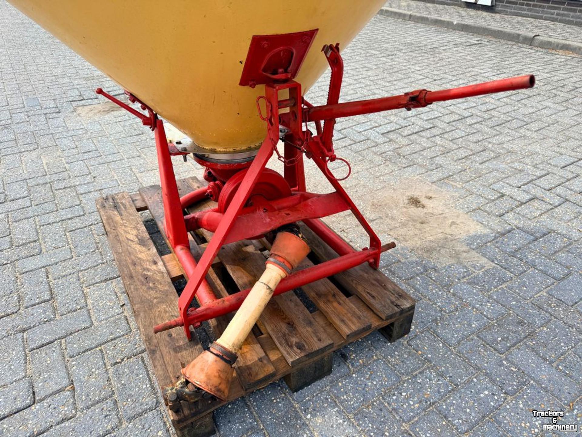Kunstmeststrooier Vicon PS603 Pendelstrooier