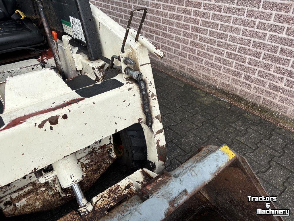 Schranklader / Skid Steer Lader Bobcat 453