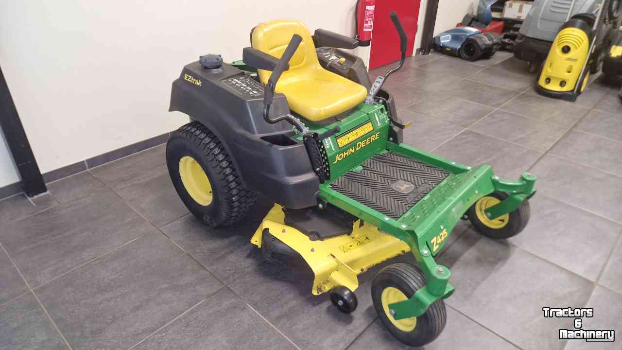 Zitmaaier John Deere Z425