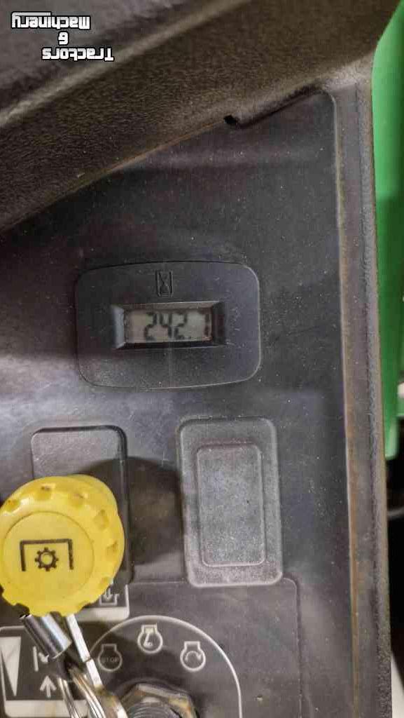 Zitmaaier John Deere Z425