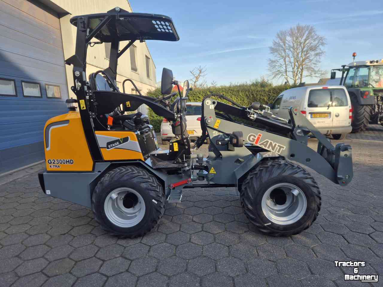 Shovel / Wiellader / Kniklader Giant G2300 HD extra