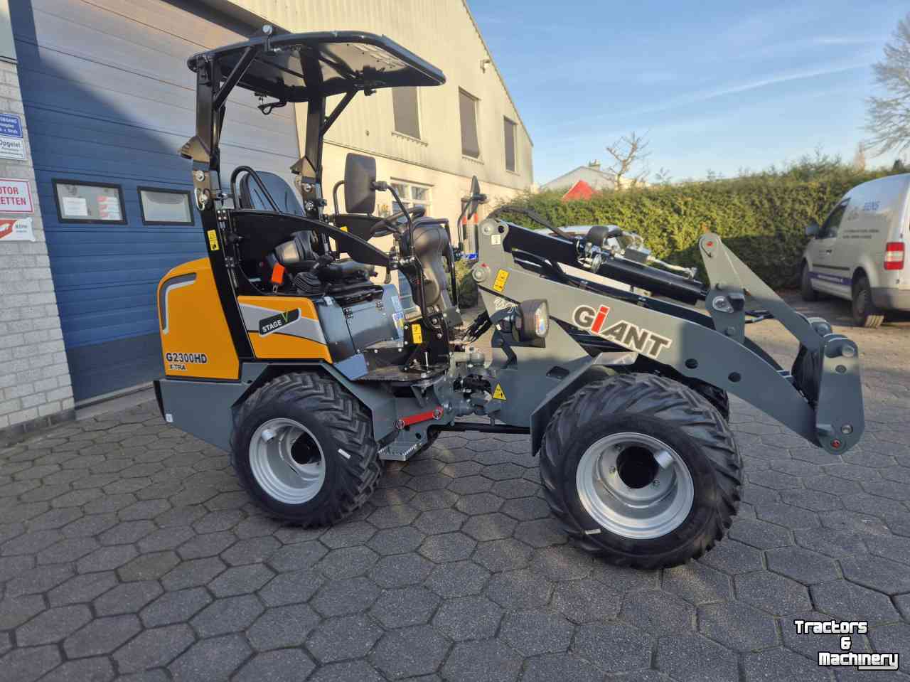 Shovel / Wiellader / Kniklader Giant G2300 HD extra