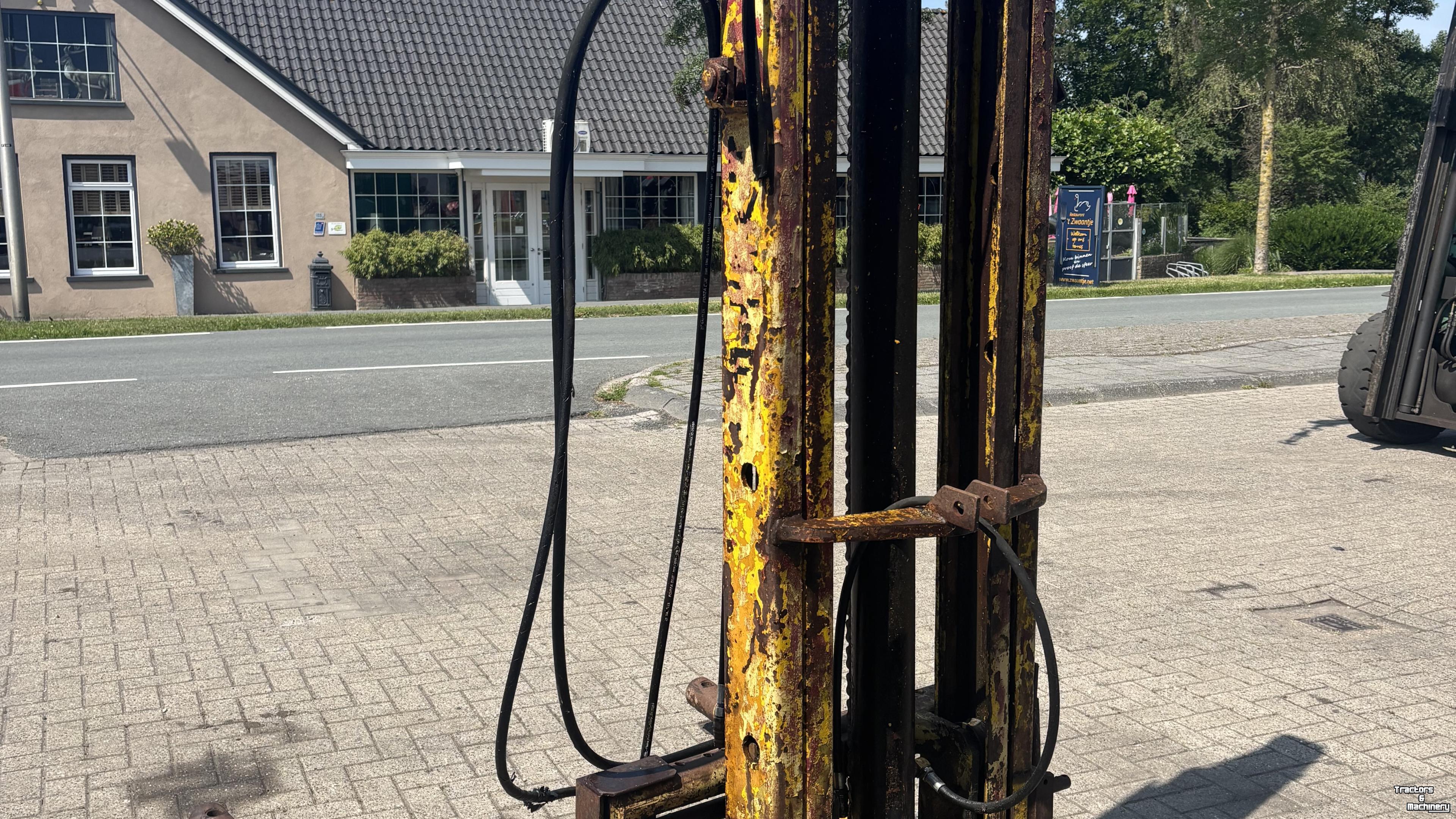 Hefmast & Mini heftruck  Onbekend HEFMAST MET RONDEBALENKLEM