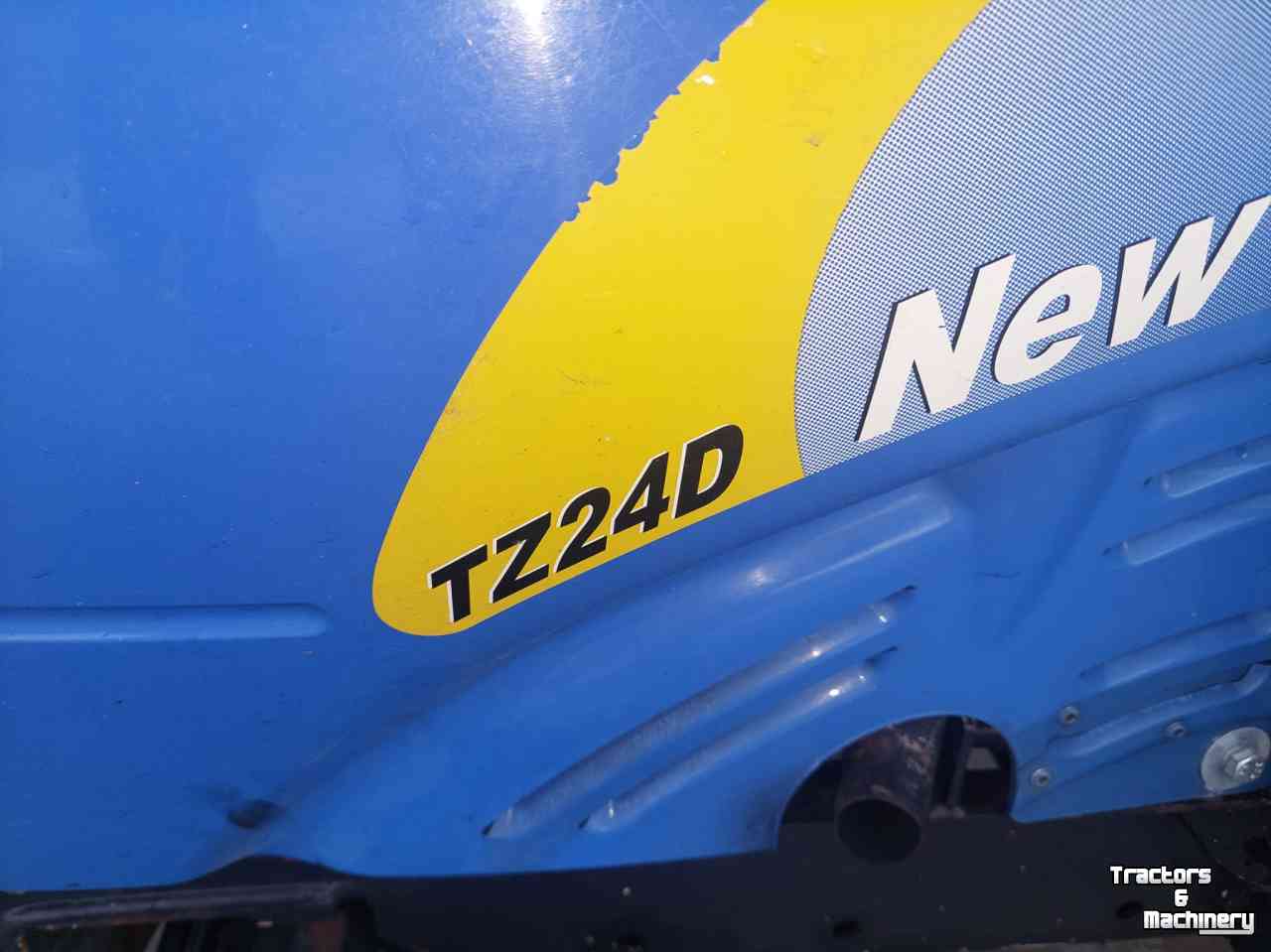 Traktoren New Holland TZ 24d