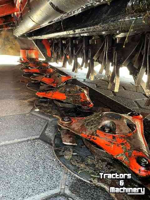 Maaier Kubota DMC 7032 N