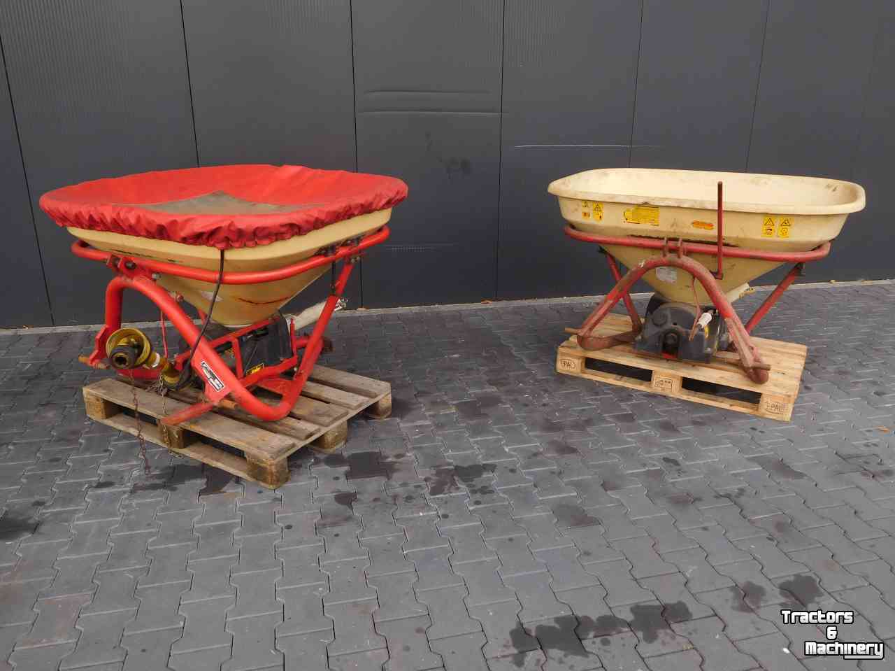 Kunstmeststrooier Vicon Pendelstrooier