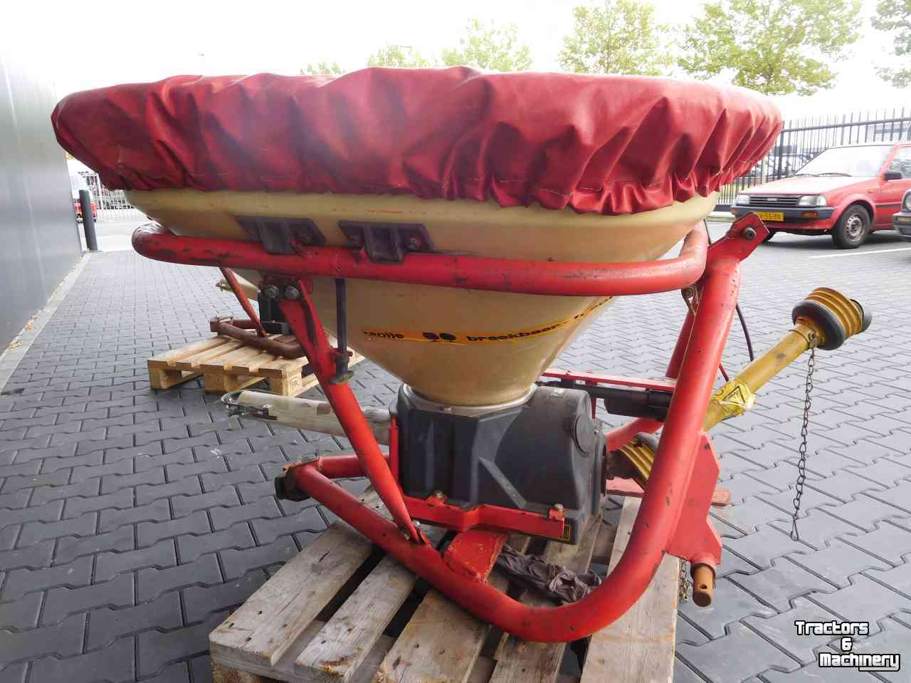Kunstmeststrooier Vicon Pendelstrooier