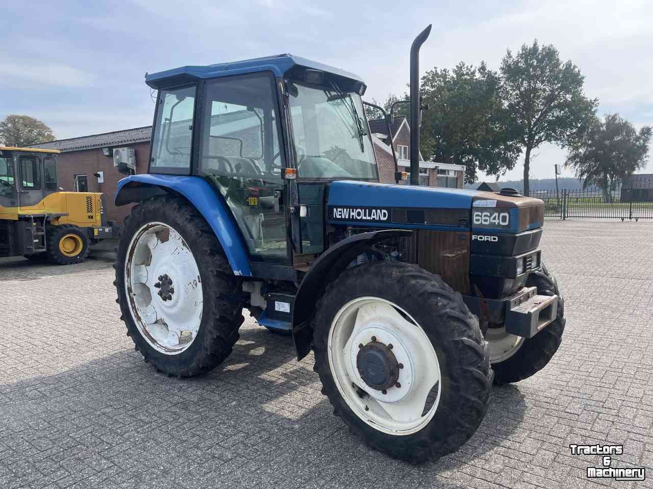 Tractor / Trekker New Holland 6640 SLE 40km kruip 4 cil.turbo