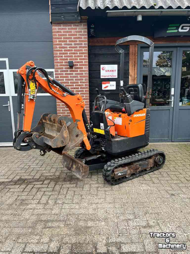 Mini-graver / Mini-graafmachine Doosan DX 10 Z