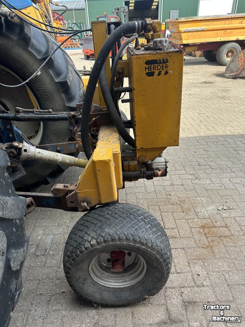Maaiarm Herder Slootmachine