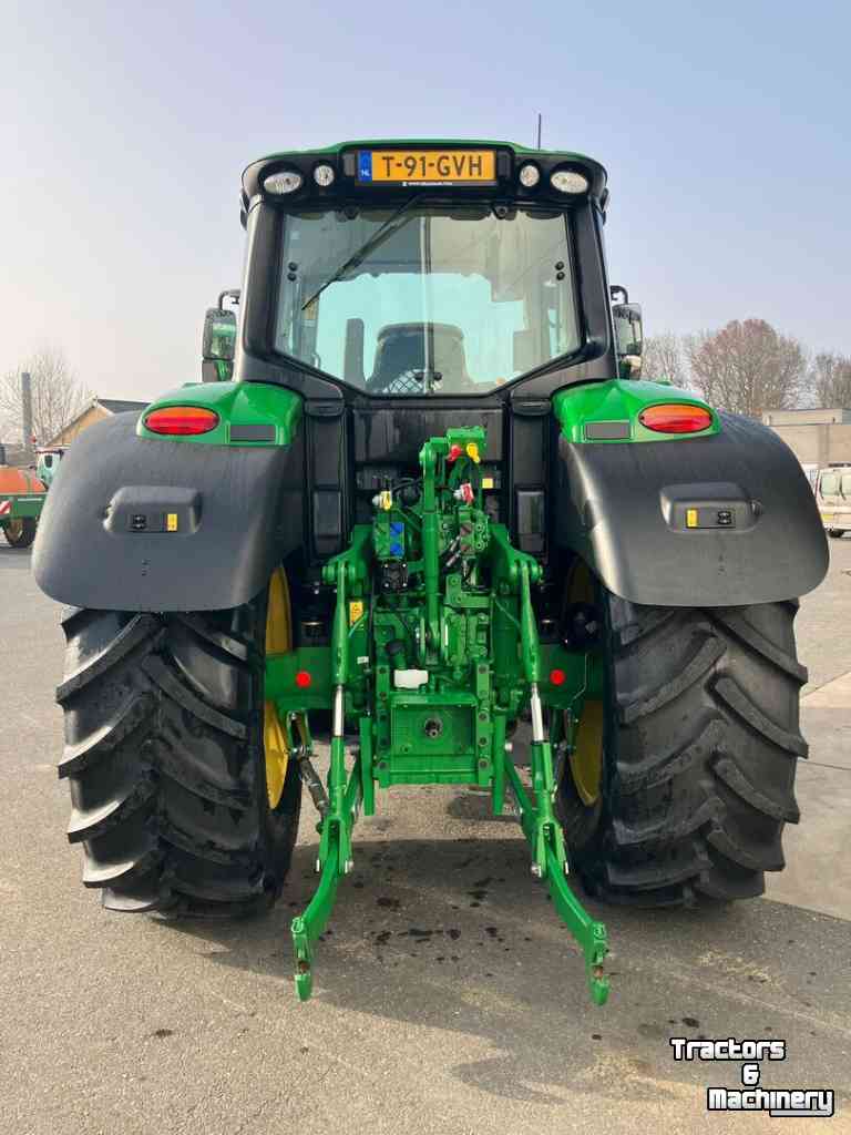 Tractor / Trekker John Deere 6M 165 Tractor