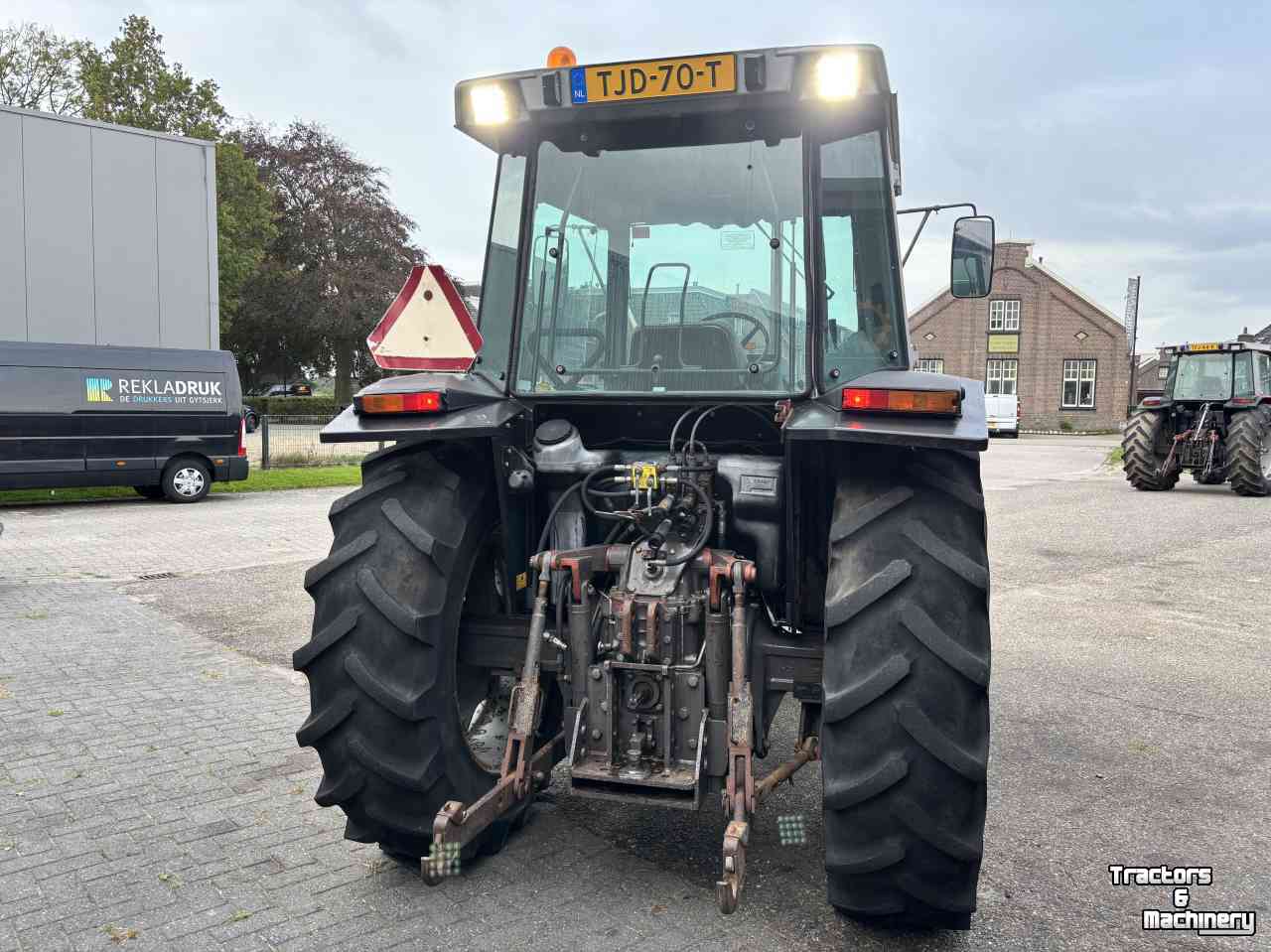 Tractor / Trekker Massey Ferguson 3060 16x16 speedshift