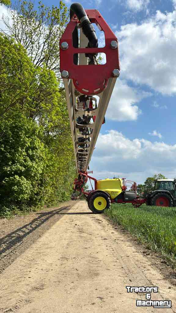 Getrokken Veldspuit Kverneland Getrokken veldspuit