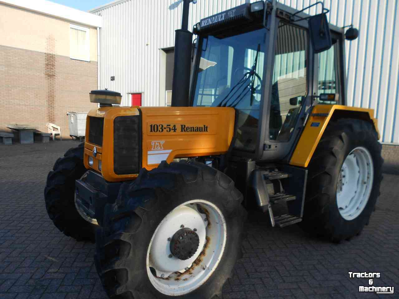 Tractor / Trekker Renault 103-54