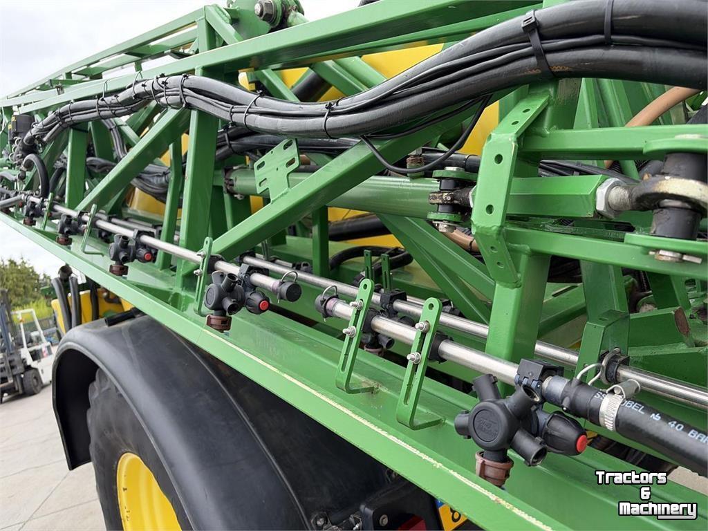 Veldspuit John Deere 840 Veldspuit