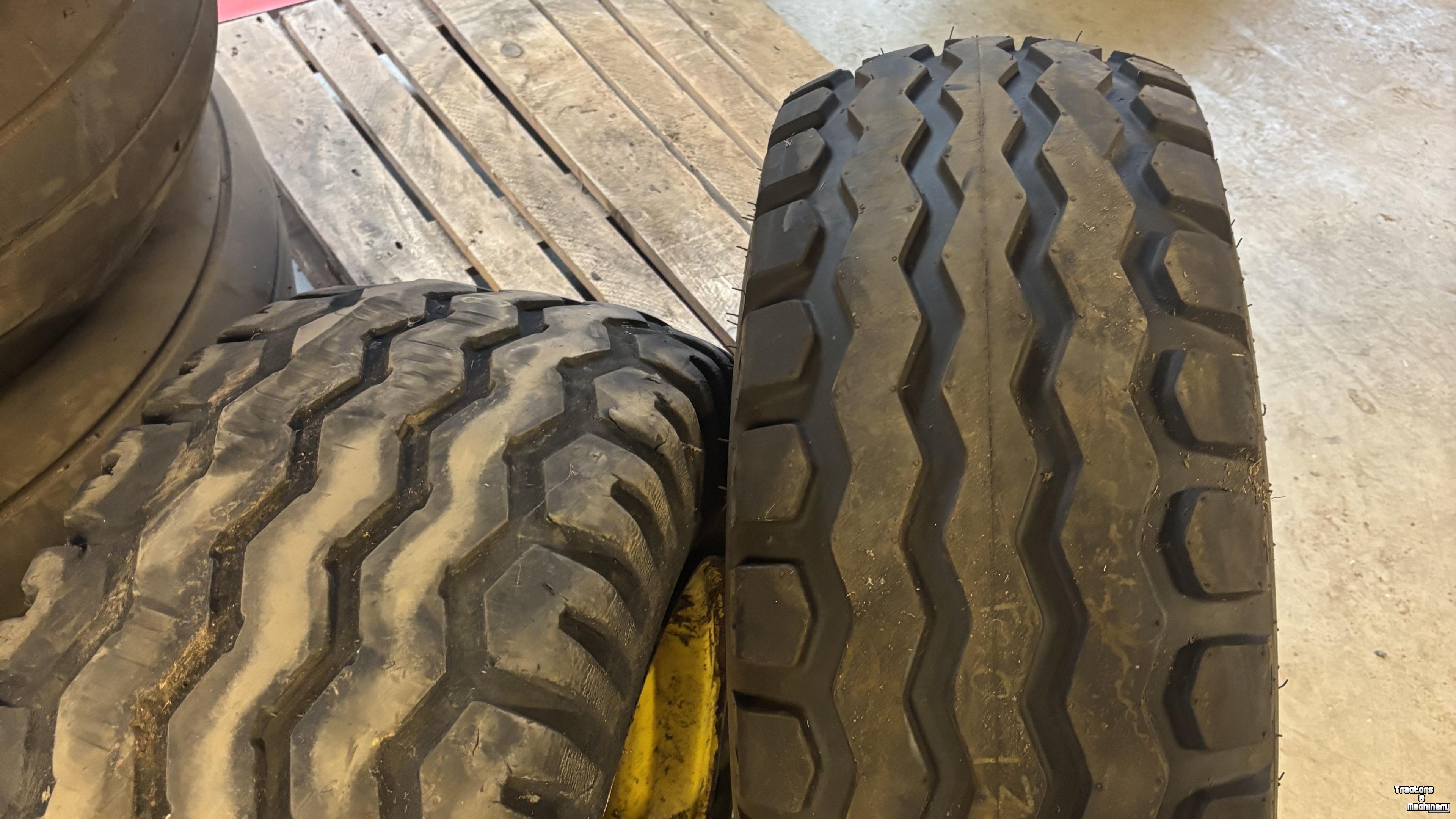 Wielen, Banden, Velgen & Afstandsringen BKT BKT 13.065X18 BKT AW702 WIEL 8-221-275