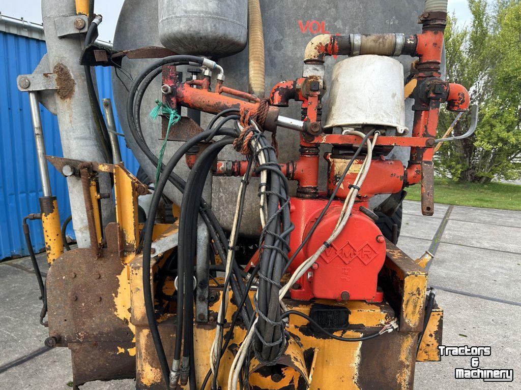 Mesttank Veenhuis VMR 6800 Mesttank met zuigarm