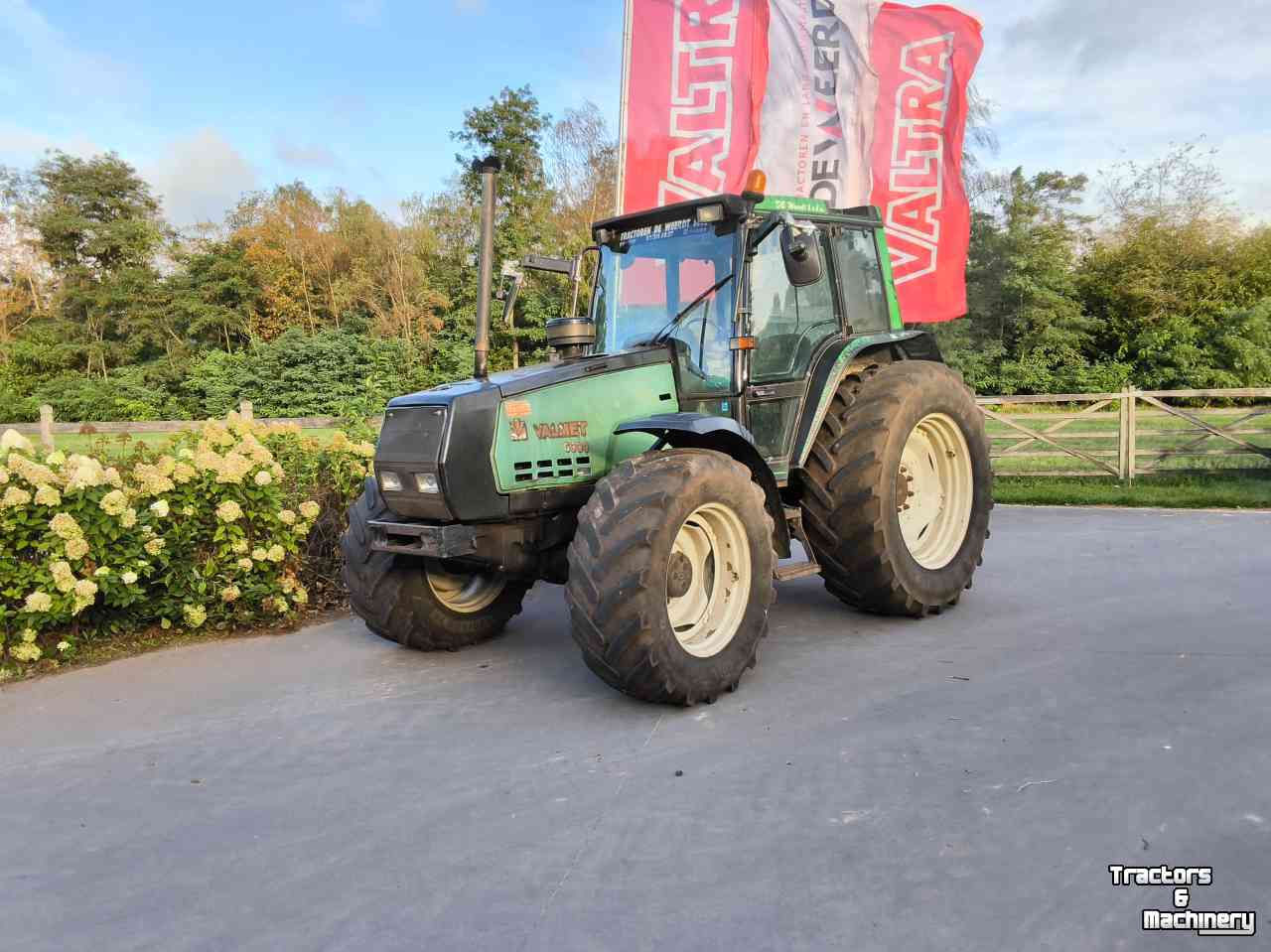 Tractor / Trekker Valtra 6000