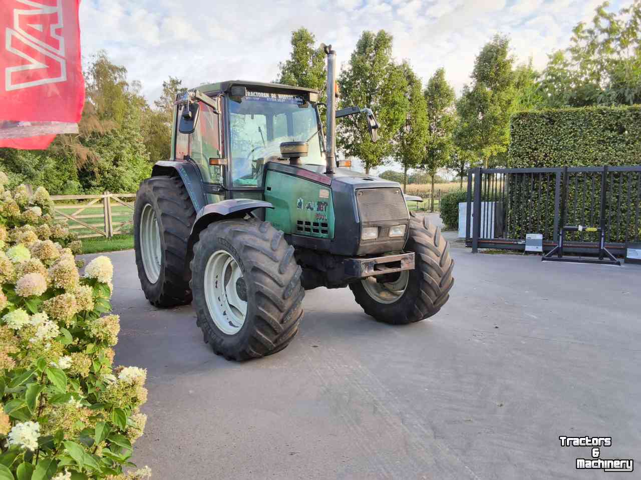 Tractor / Trekker Valtra 6000