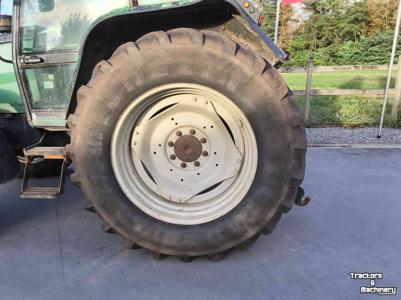 Tractor / Trekker Valtra 6000