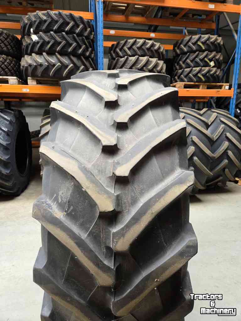 Wielen, Banden, Velgen & Afstandsringen Trelleborg 710/70R42 TM900