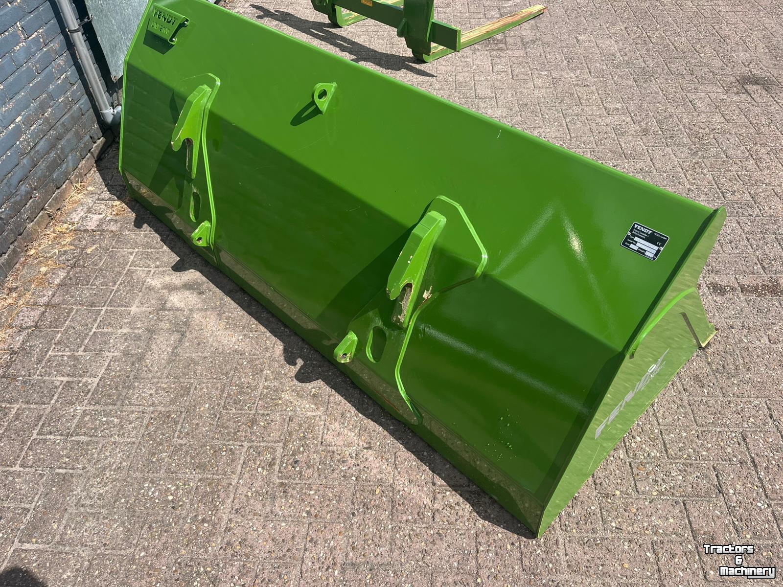 Laadbak / Grondbak Fendt Unibak 210