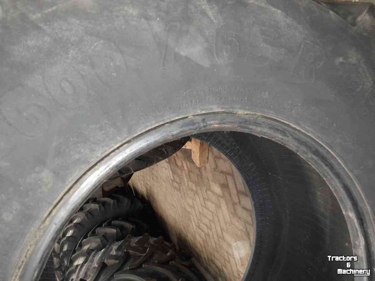 Wielen, Banden, Velgen & Afstandsringen Michelin banden 600/65R28