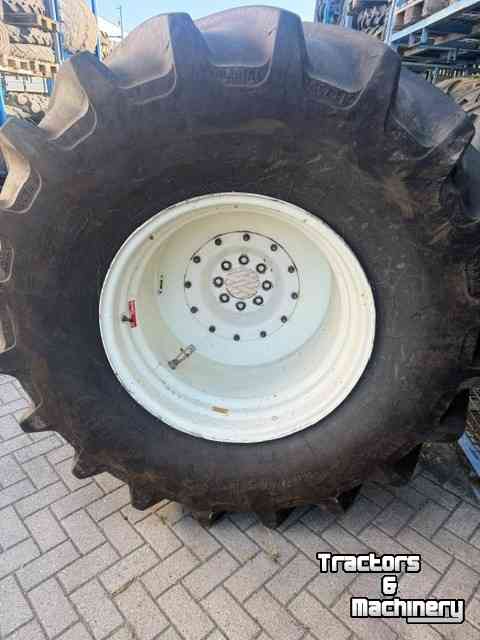 Wielen, Banden, Velgen & Afstandsringen Mitas 800/65R32