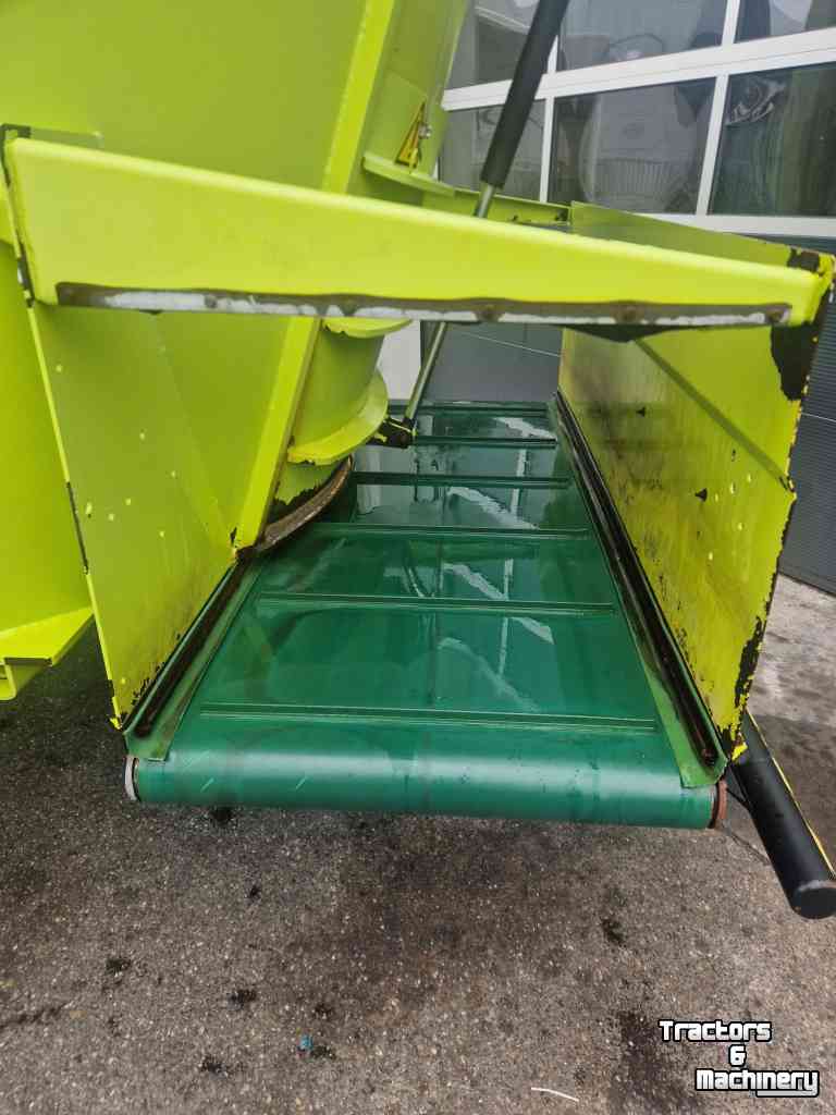 Voermengwagen Storti T2-160 afvoerband achter